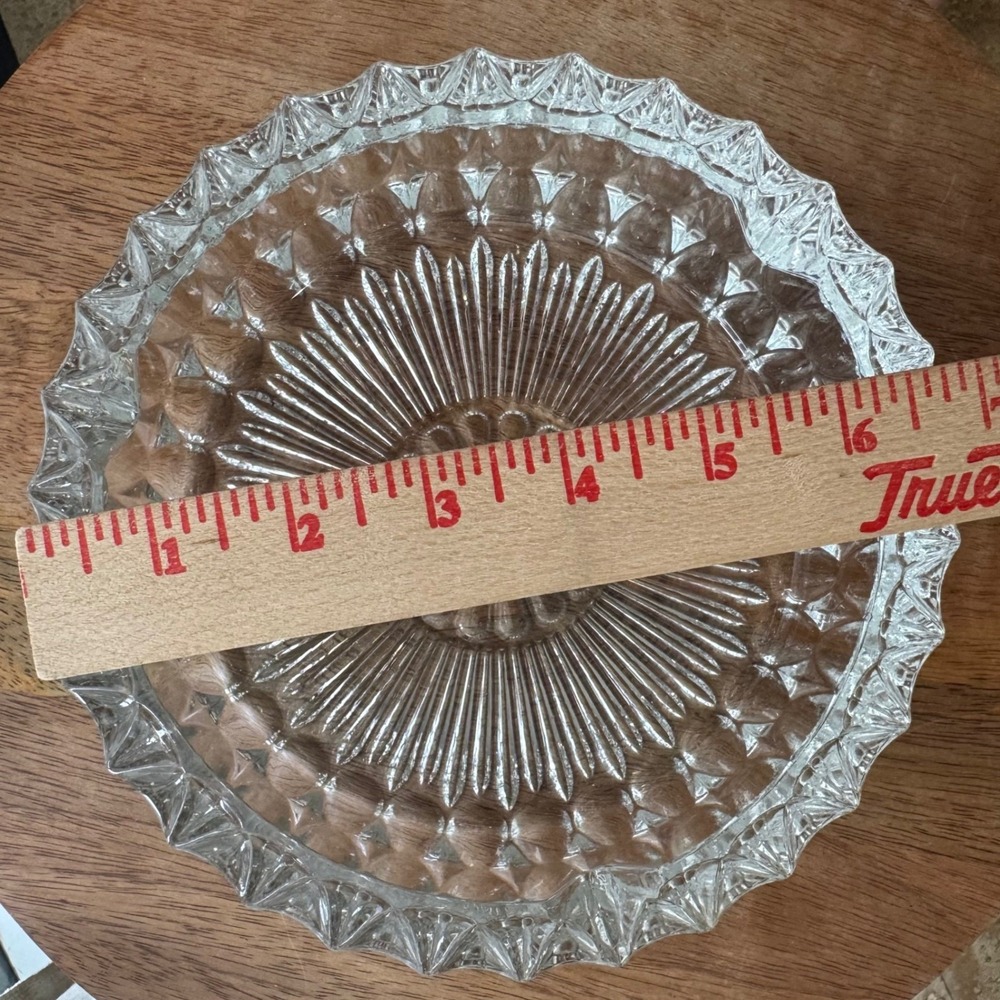 Vintage Glass Ashtray Heavy Italy Diamond Cut Scalloped MCM Barware Catchall - Picture 7 of 8